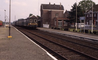 Puurs - TH 83-4912 (2).jpg
